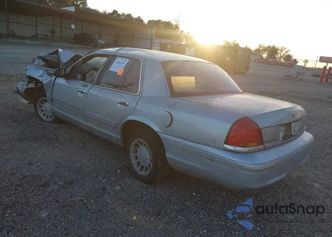 2001 Ford Crown Victoria Lx z USA, uszkodzony, nr VIN 2FAFP74W91X201269